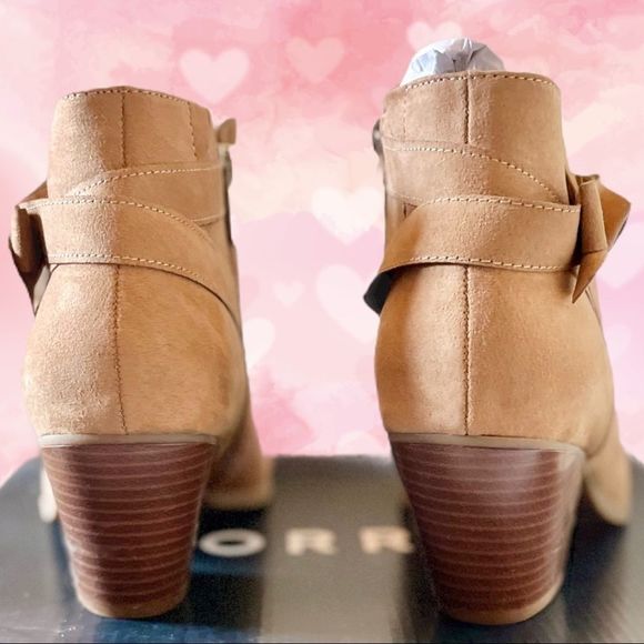 Torrid Tan Faux Suede Side Bow Bootie Boots Size 9 Wide NIB - Picture 9 of 15